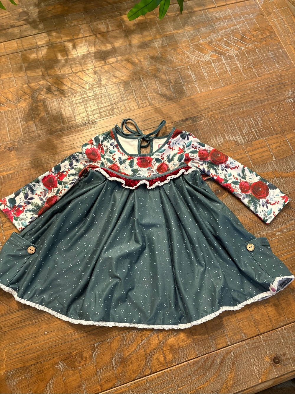 Cheeky Plum 3T Tinselberry Girl’s Adorable Dress